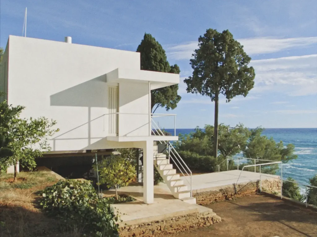 EILEEN GRAY AND THE HOUSE BY THE SEA
