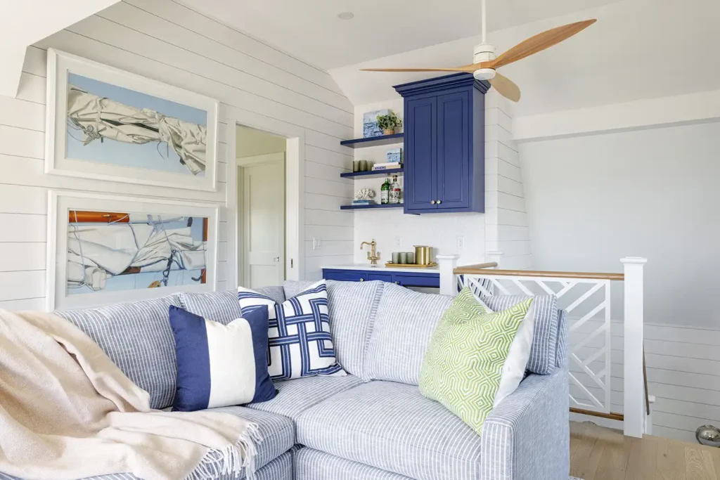 This seating area is in the daughter’s top-floor suite.