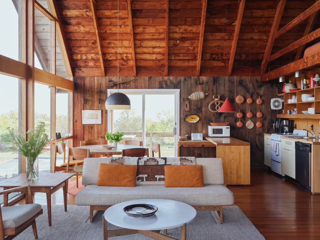 Jens Risom's Block Island House | Maine Home + Design